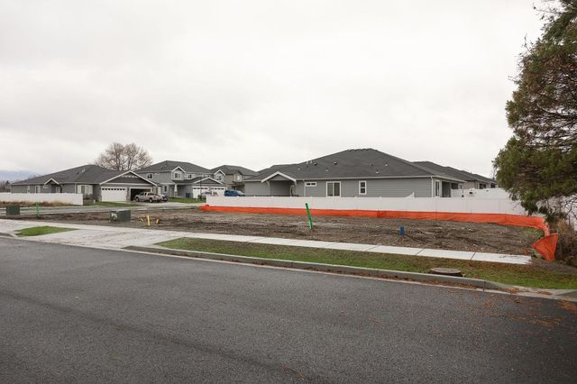 17406 E Maxwell Ave, Spokane Valley, WA 99016