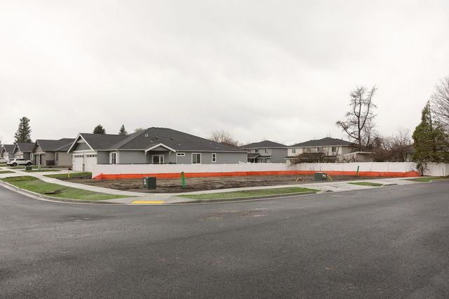 17406 E Maxwell Ave, Spokane Valley, WA 99016