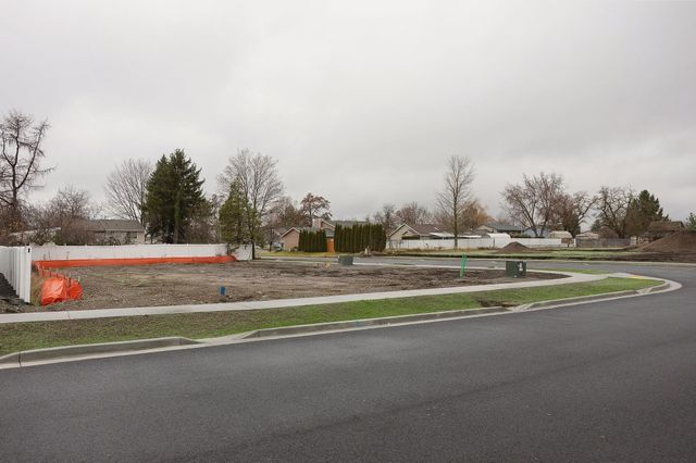 17406 E Maxwell Ave, Spokane Valley, WA 99016