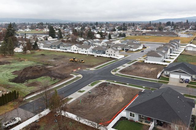 17406 E Maxwell Ave, Spokane Valley, WA 99016