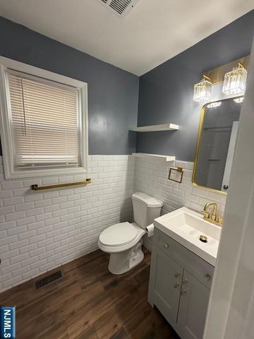 138 Lafayette Street 1, Paterson, NJ 07501