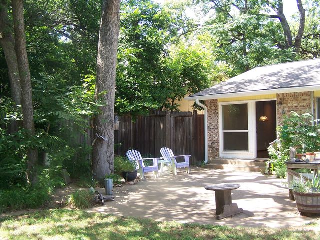 2822 Olympia Drive, Arlington, TX 76013