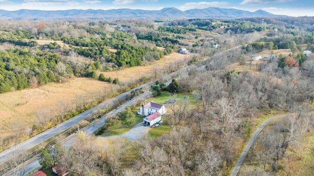 6457 Roanoke RD, Fincastle, VA 24090