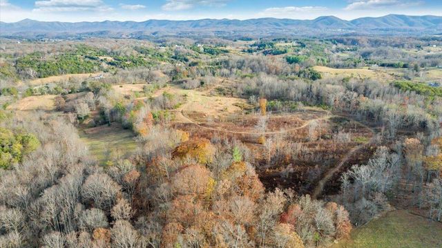 6457 Roanoke RD, Fincastle, VA 24090