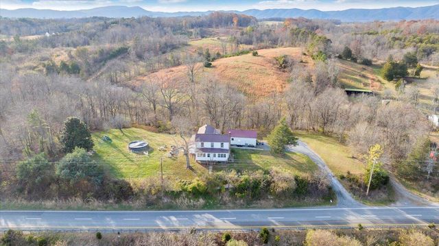 6457 Roanoke RD, Fincastle, VA 24090