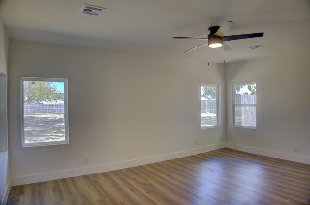 19753 E 42nd Street S, Broken Arrow, OK 74014