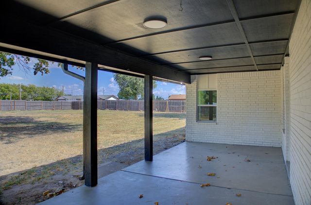 19753 E 42nd Street S, Broken Arrow, OK 74014