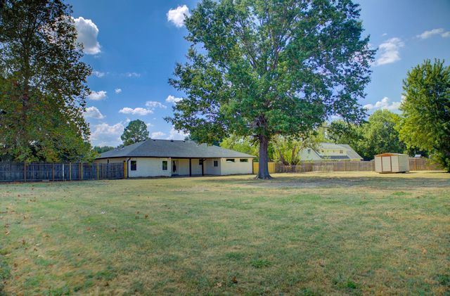 19753 E 42nd Street S, Broken Arrow, OK 74014