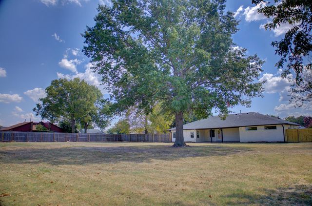 19753 E 42nd Street S, Broken Arrow, OK 74014