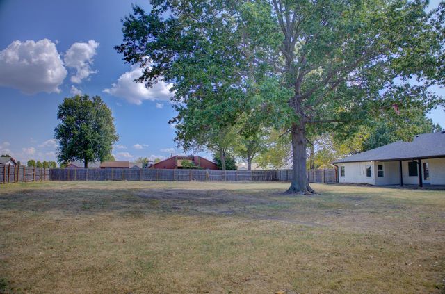 19753 E 42nd Street S, Broken Arrow, OK 74014