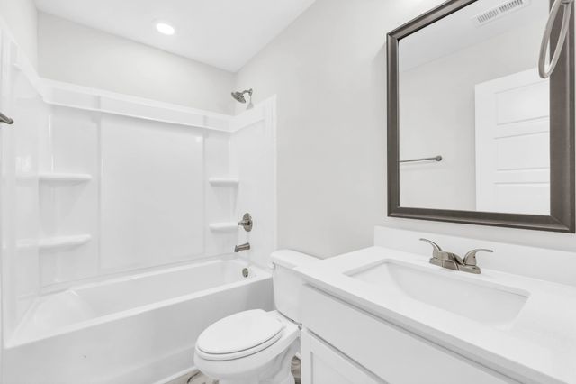 135 Quarry Point Dr C135, Clarksville, TN 37043