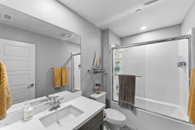 643 Winchester Drive, Oxnard, CA 93036