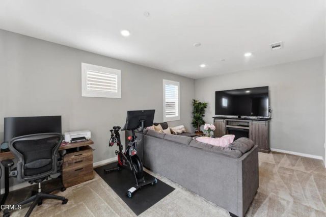 643 Winchester Drive, Oxnard, CA 93036