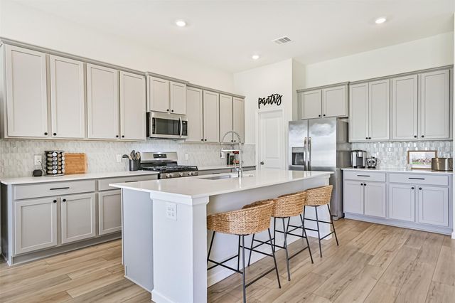 5010 Walnut Grove Lane, Manvel, TX 77578