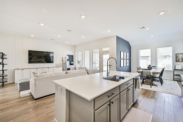 5010 Walnut Grove Lane, Manvel, TX 77578