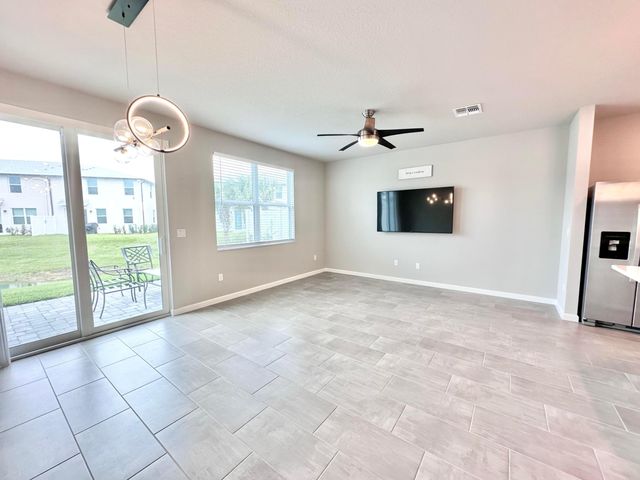 1733 Lindley Street, West Palm Beach, FL 33407