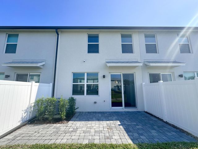 1733 Lindley Street, West Palm Beach, FL 33407