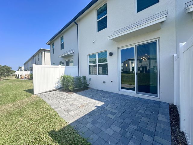 1733 Lindley Street, West Palm Beach, FL 33407