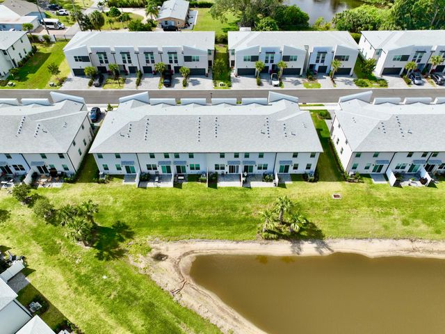 1733 Lindley Street, West Palm Beach, FL 33407