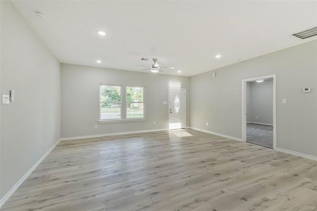 122 County Road 3704, Splendora, TX 77372