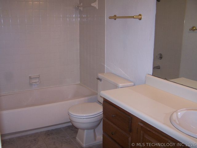 9106 S Urbana Avenue W 10F, Tulsa, OK 74137