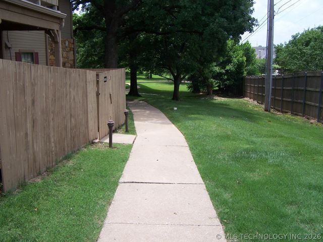 9106 S Urbana Avenue W 10F, Tulsa, OK 74137