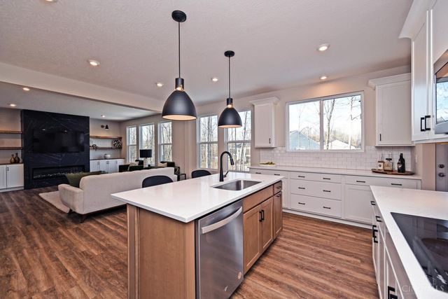 4420 Ashkirk Way, Batavia Twp, OH 45103