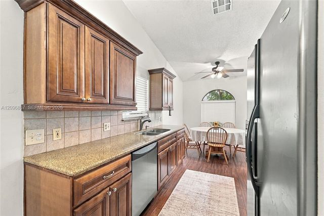 8201 NW 100th Lane, Tamarac, FL 33321