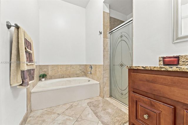 8201 NW 100th Lane, Tamarac, FL 33321