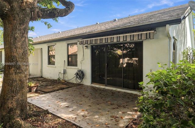 8201 NW 100th Lane, Tamarac, FL 33321