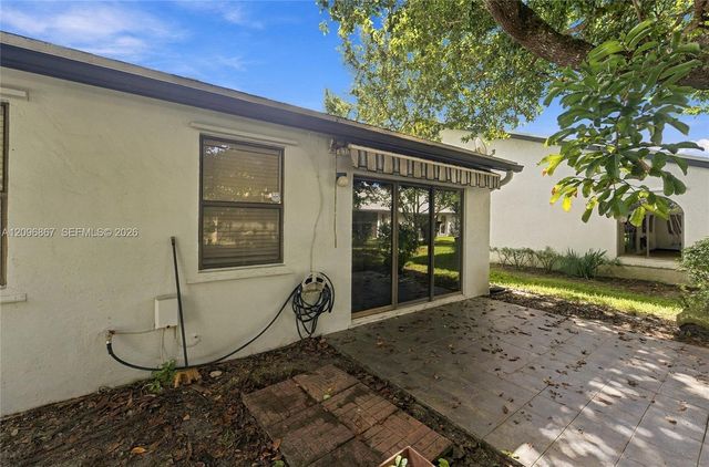 8201 NW 100th Lane, Tamarac, FL 33321