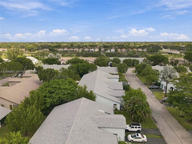 8201 NW 100th Lane, Tamarac, FL 33321