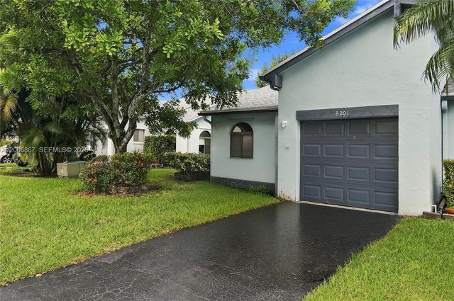 8201 NW 100th Lane, Tamarac, FL 33321