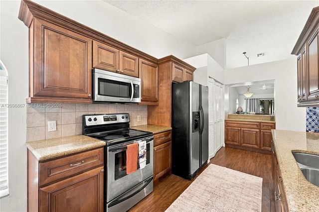 8201 NW 100th Lane, Tamarac, FL 33321
