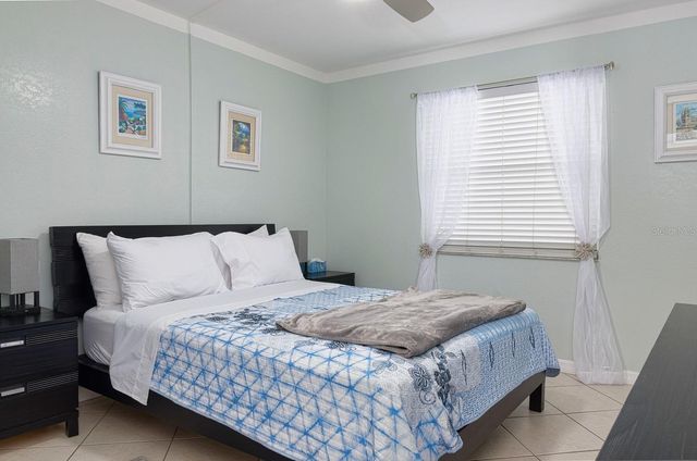 125 110TH AVENUE 1, Treasure Island, FL 33706