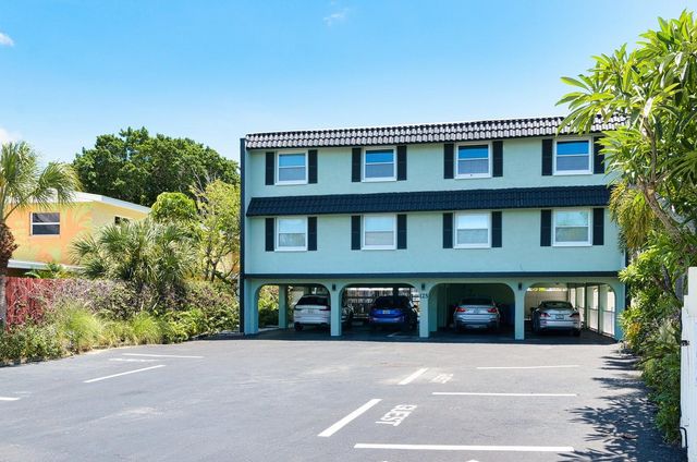 125 110TH AVENUE 1, Treasure Island, FL 33706