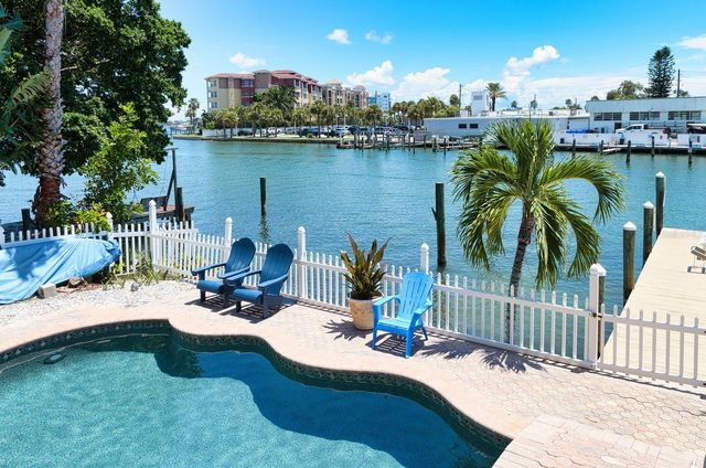 125 110TH AVENUE 1, Treasure Island, FL 33706