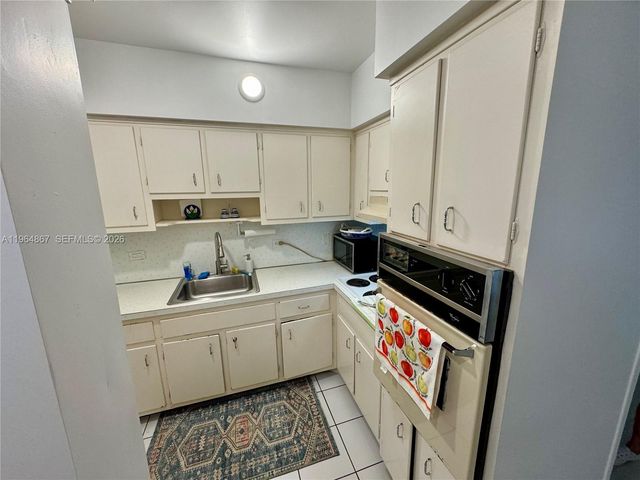 6580 Santona Street A38, Coral Gables, FL 33146