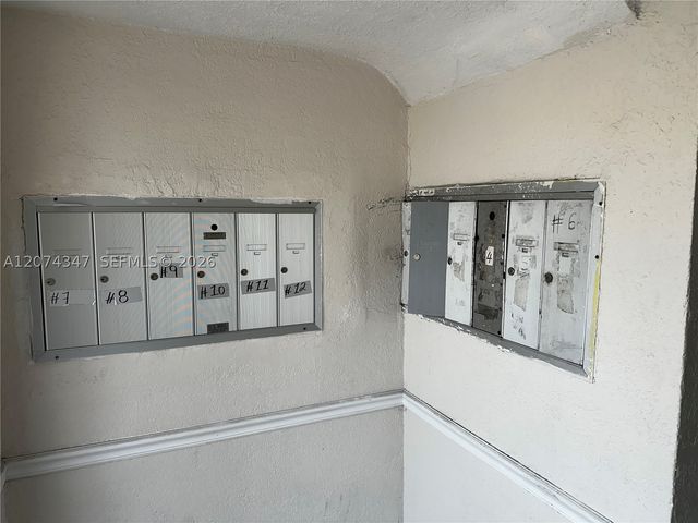 1352 SW 7th St 5, Miami, FL 33135