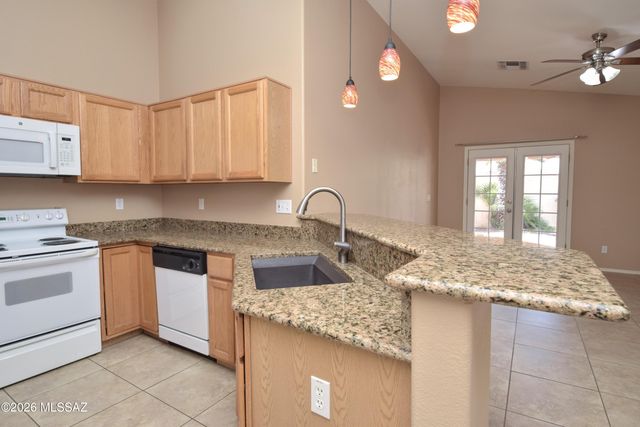 10979 N Double Eagle Court, Oro Valley, AZ 85737