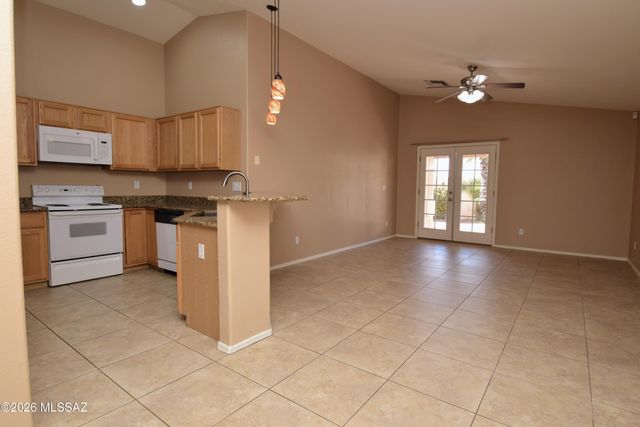 10979 N Double Eagle Court, Oro Valley, AZ 85737