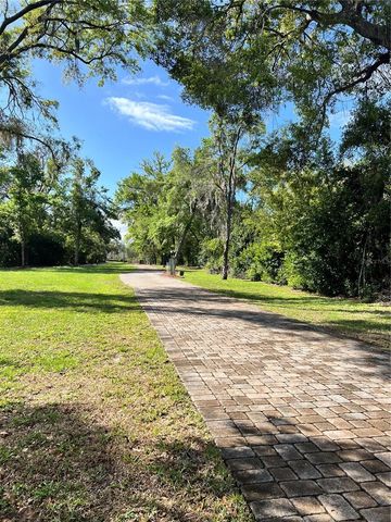 DEBUEL ROAD, Lutz, FL 33549