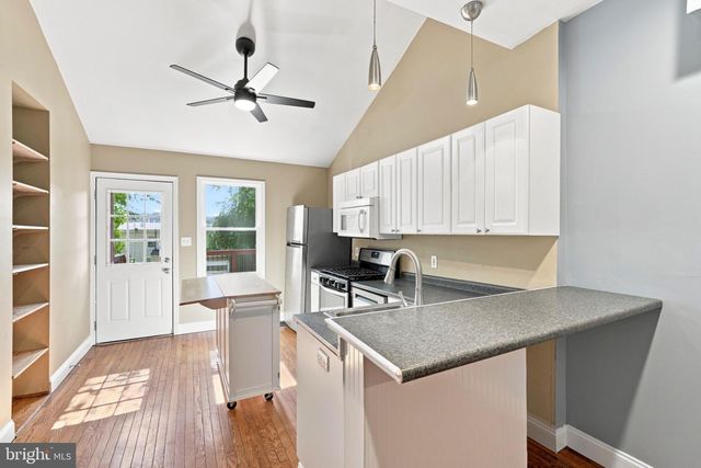 4830 SMICK ST, Philadelphia, PA 19127