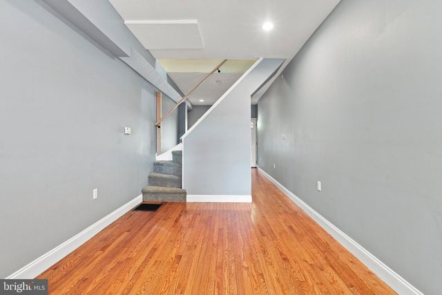 4830 SMICK ST, Philadelphia, PA 19127