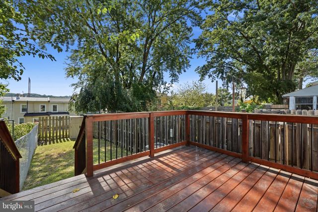 4830 SMICK ST, Philadelphia, PA 19127