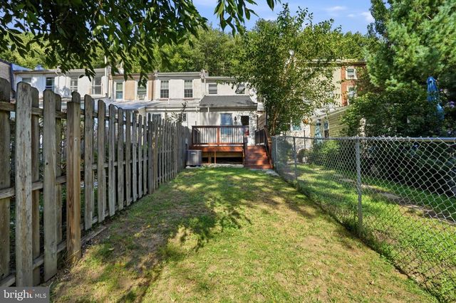 4830 SMICK ST, Philadelphia, PA 19127
