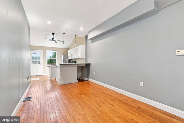 4830 SMICK ST, Philadelphia, PA 19127
