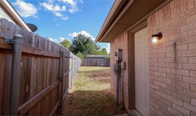 2204 Lafayette Drive, Norman, OK 73071