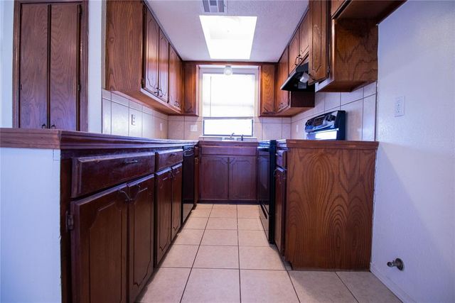 2204 Lafayette Drive, Norman, OK 73071