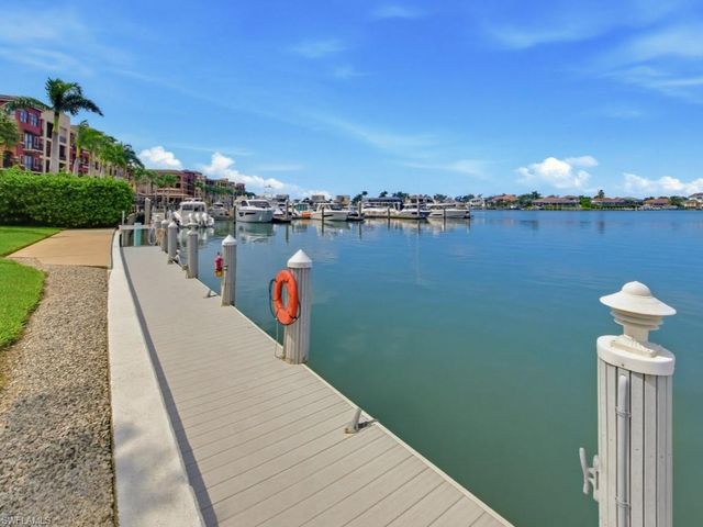 671 Elkcam CIR 513, Marco Island, FL 34145